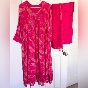 Pink Indian Dress with Pants & Dupatta – Medium, Never Worn